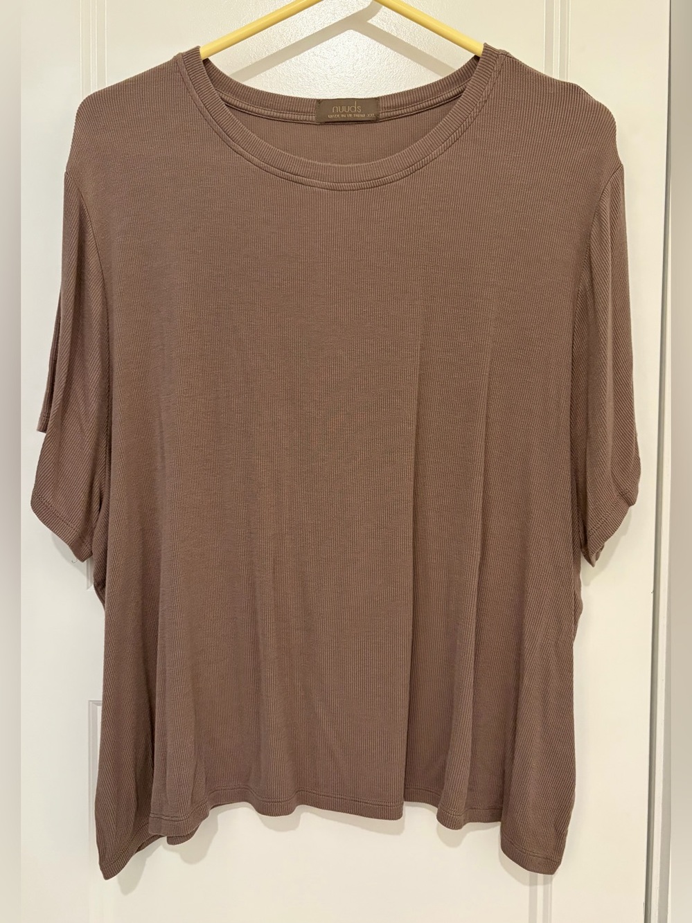 Nuuds Womens Ribbed Short Sleeve Crew Neck Tee Brown XXL